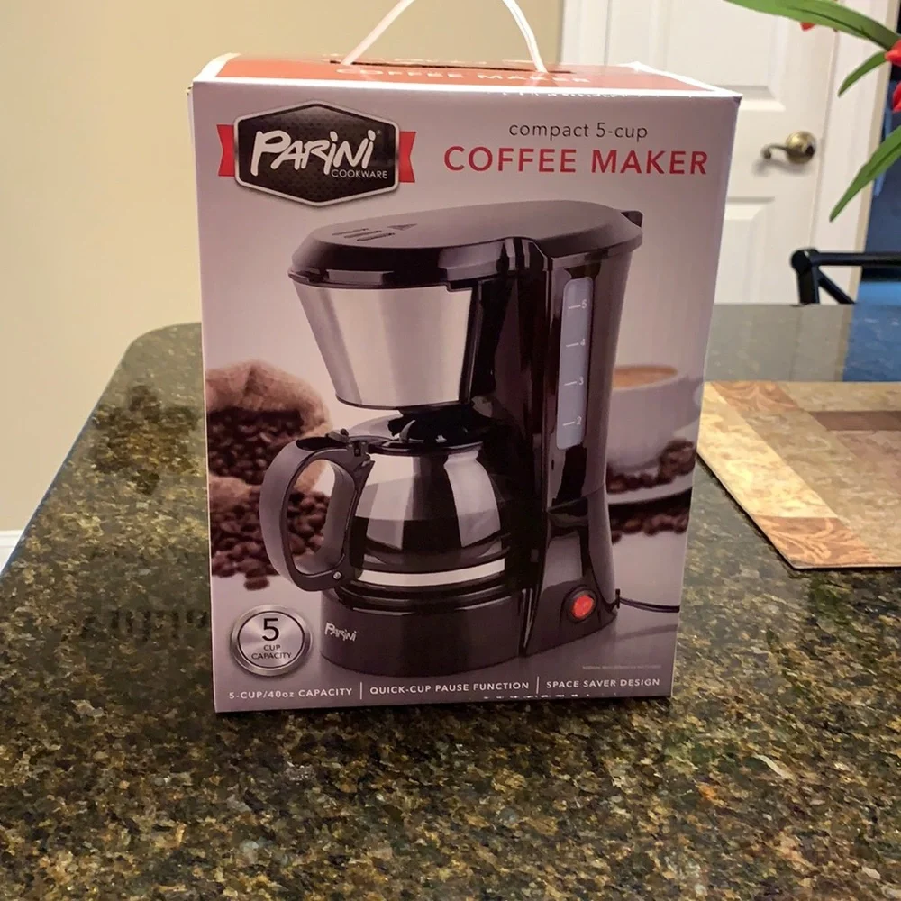 Brand new never used 5 cup coffee maker - Picture 1 of 4